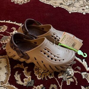 Crocs Echo Clog Latte Men’s size 8 Women’s size 10